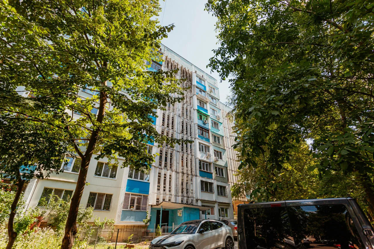 Chișinău, Botanica bd. Cuza Vodă 12
