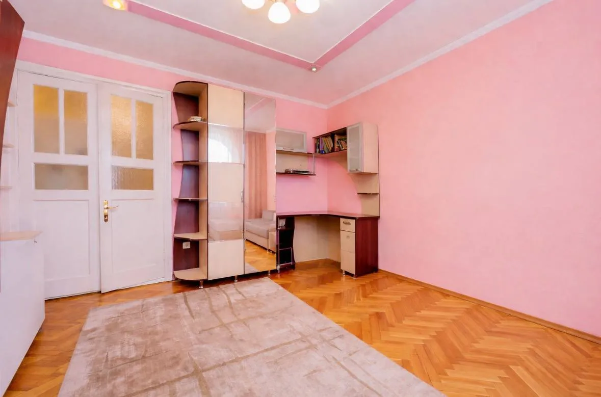 Chișinău Centru str. Mitropolit Petru Movilă  6