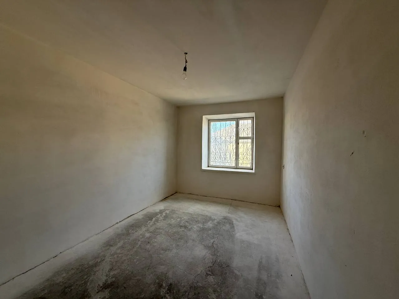 Яловень Центр ул. Кодру  6