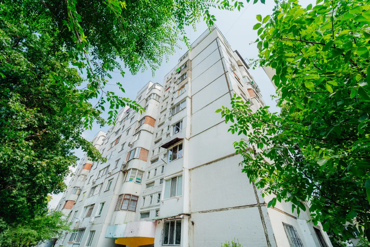 Chișinău Botanica str. Burebista 12