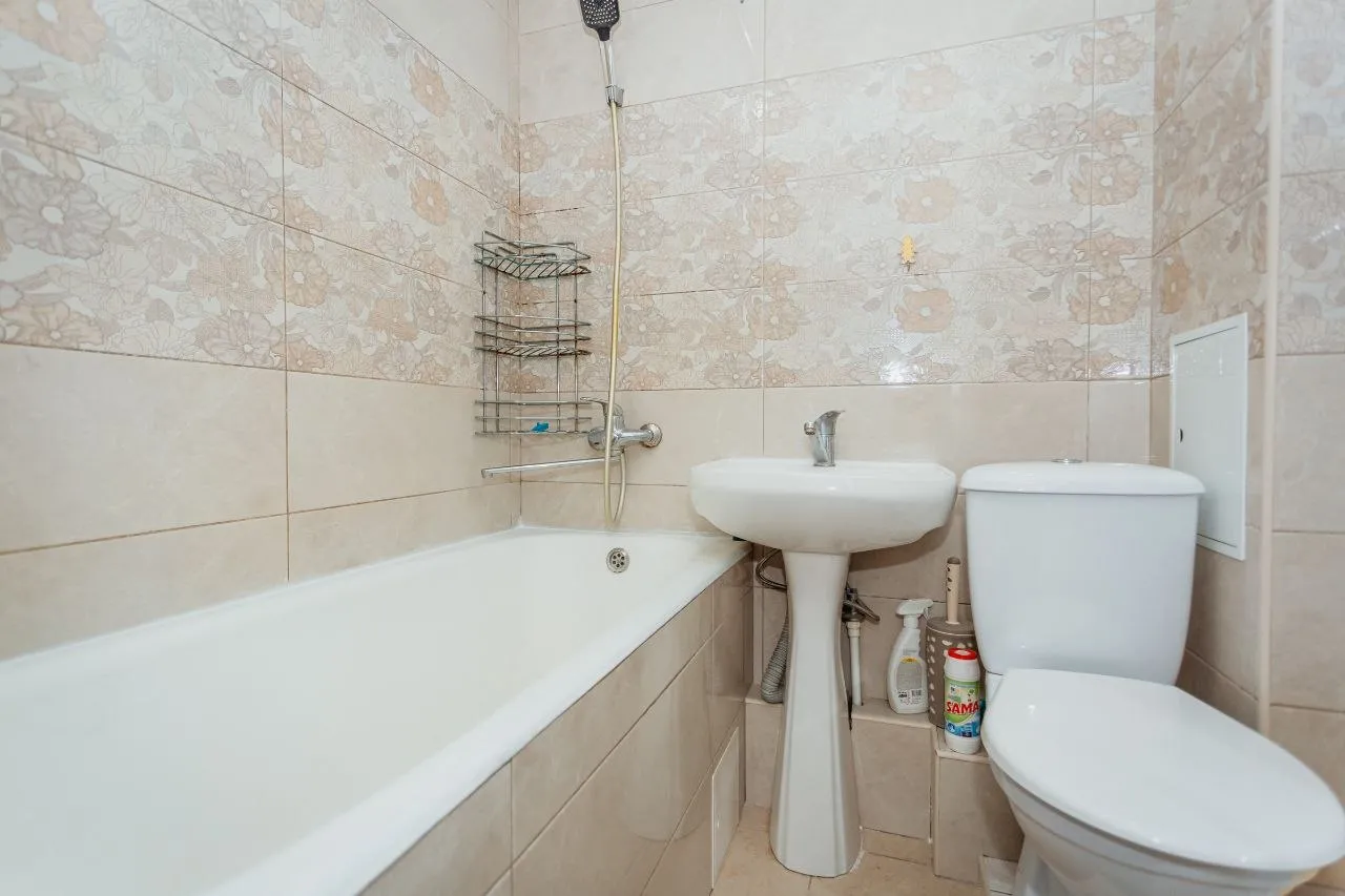 Кишинев Буюканы ул. Николае Костин 4