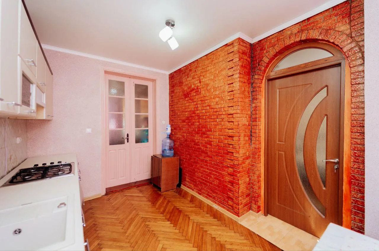 Кишинев Кодру ул. Кымпулуй 3