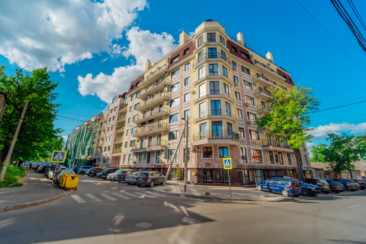 Chișinău Centru str. Alexei Şciusev 11