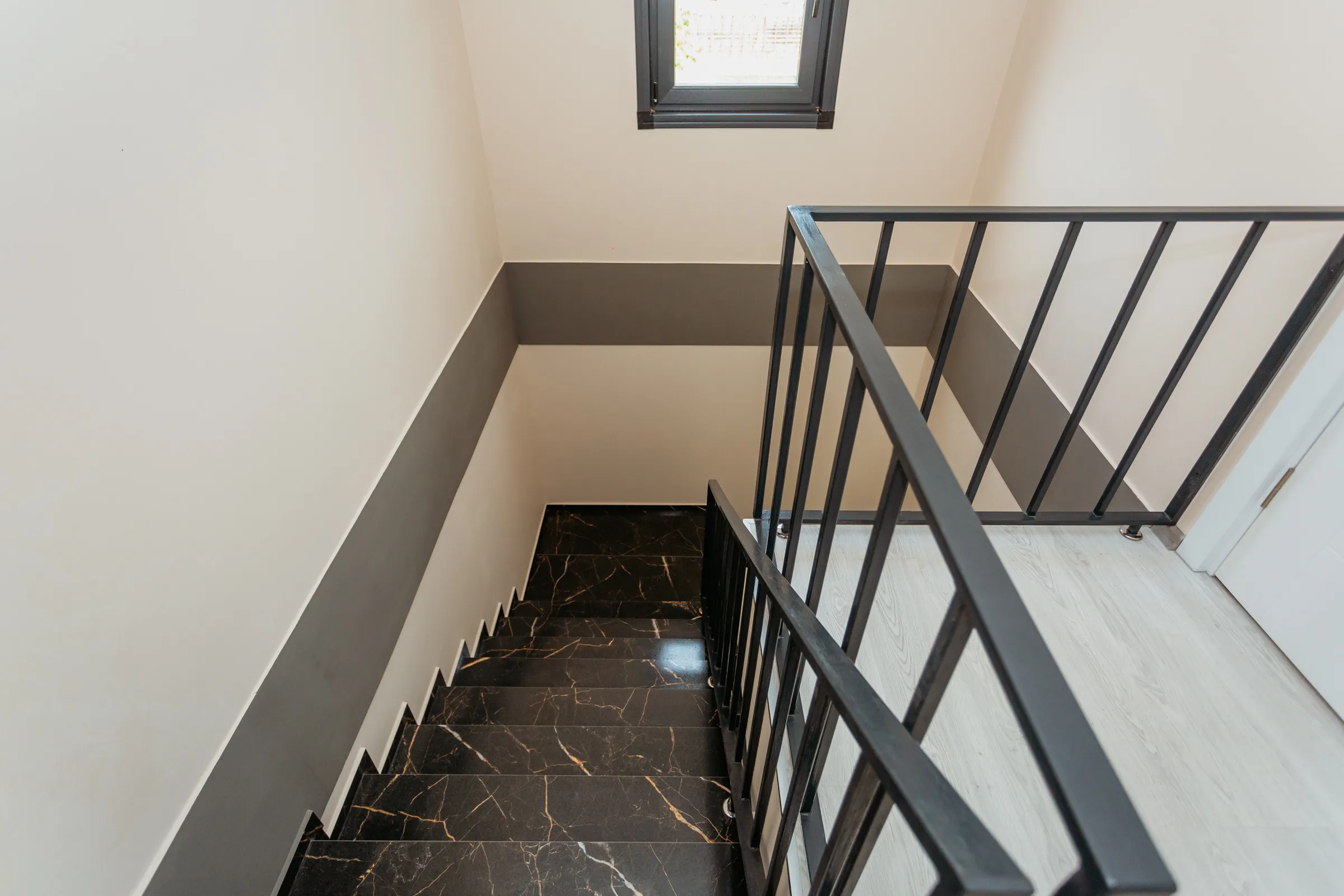Ialoveni Nimoreni str. Codrilor 18