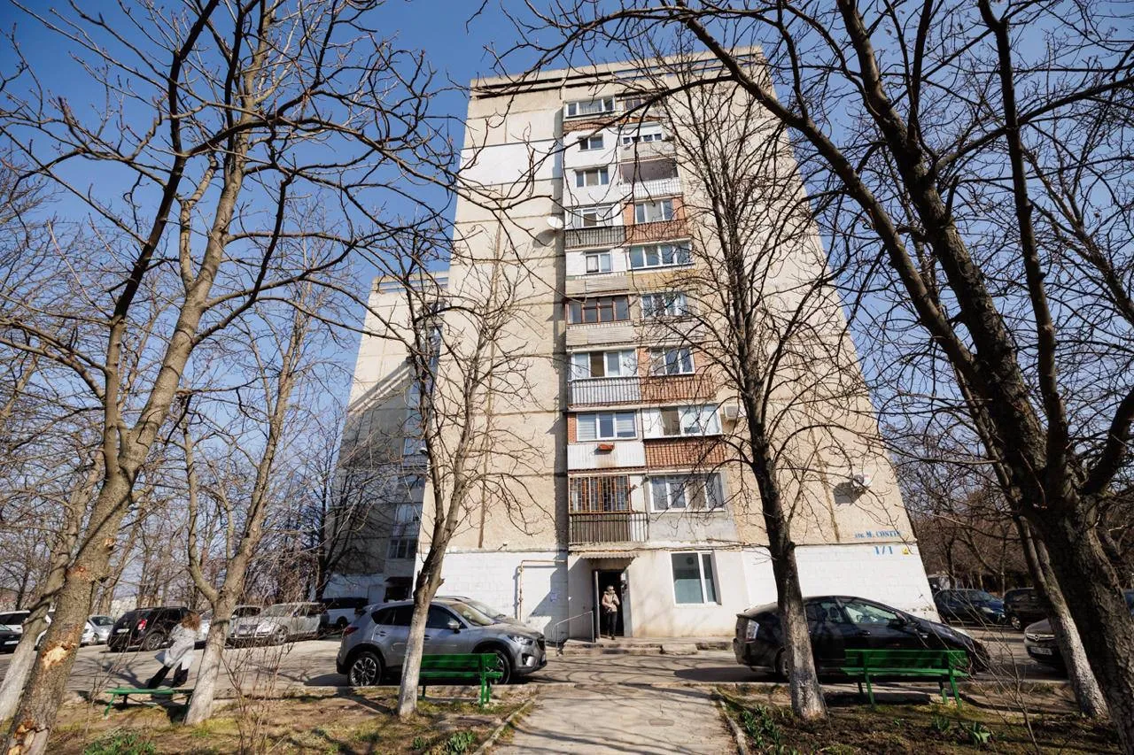 Chișinău Rîșcani str. Miron Costin 8