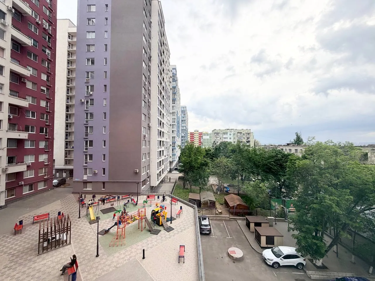 Chișinău Rîșcani str. Florilor 12