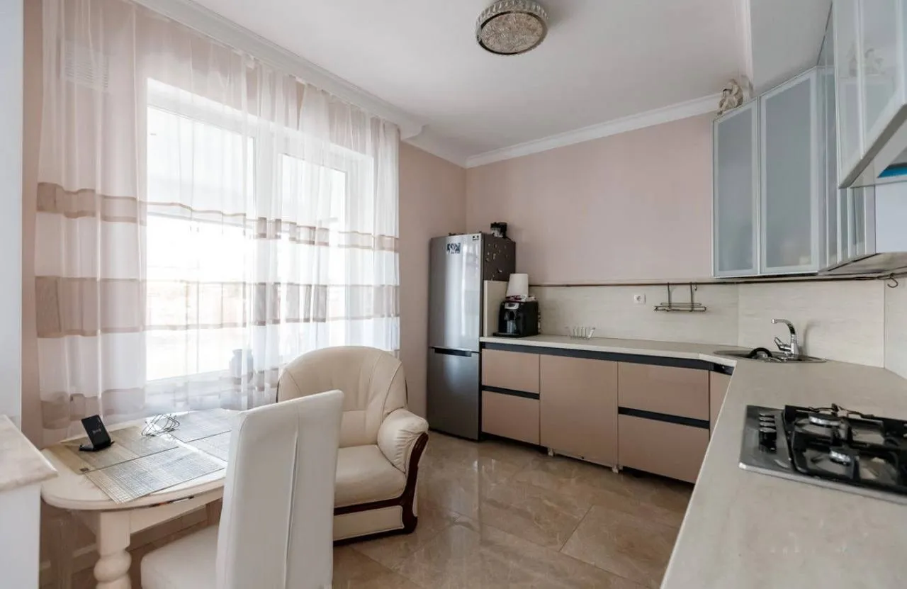 Chișinău Dumbrava, Poiana Domnească str-la. 9 Tineretului 4