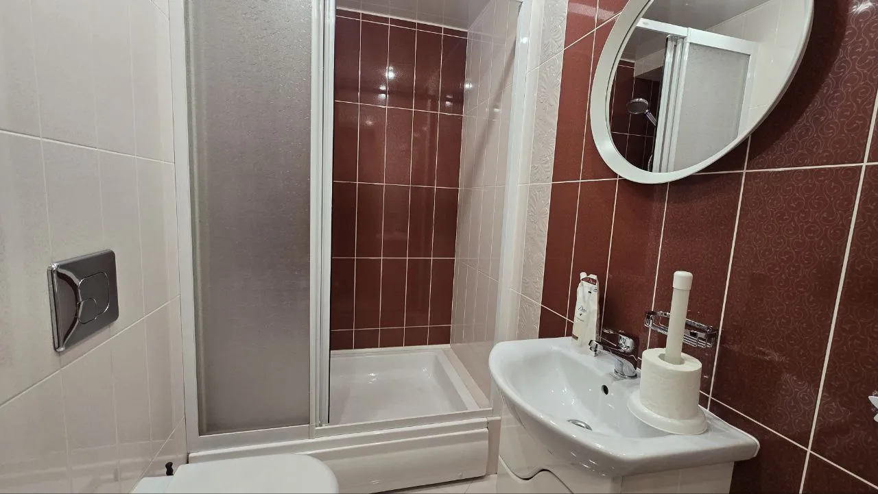 Chișinău Botanica str. Grenoble 8